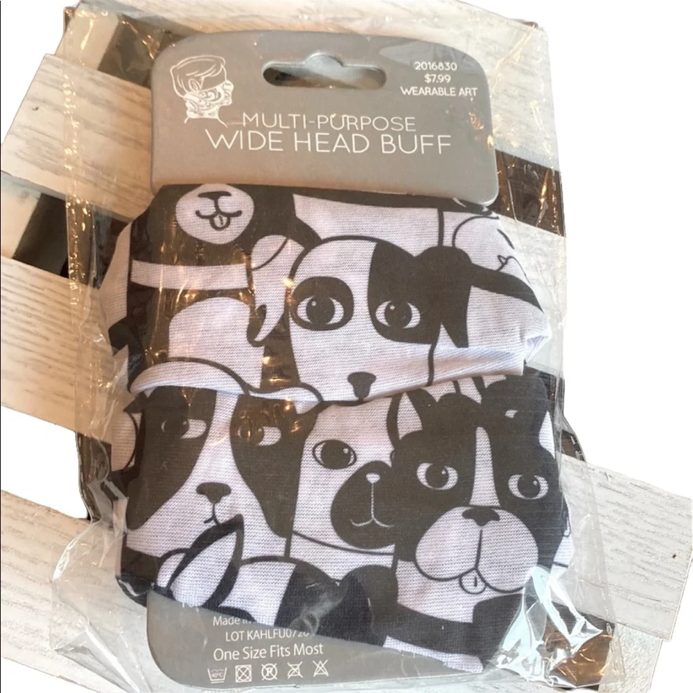 4/$20!!! Wide Head Dog Print Buff